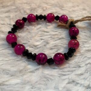 Handmade Magenta and Black Bracelet 💖🖤